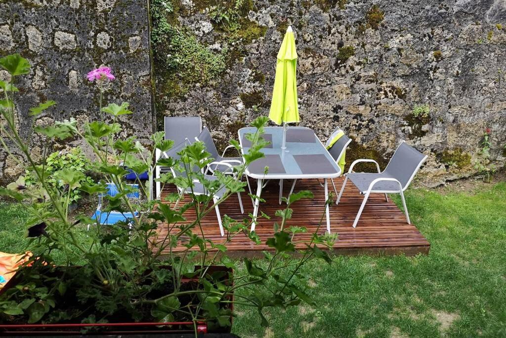 Le Portougais, chalet à Chanaz, la petite Venise savoyarde Esterno foto