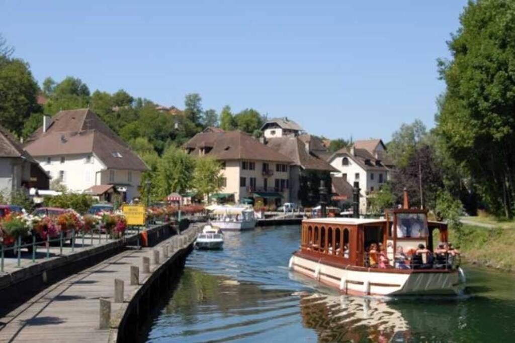 Le Portougais, chalet à Chanaz, la petite Venise savoyarde Esterno foto