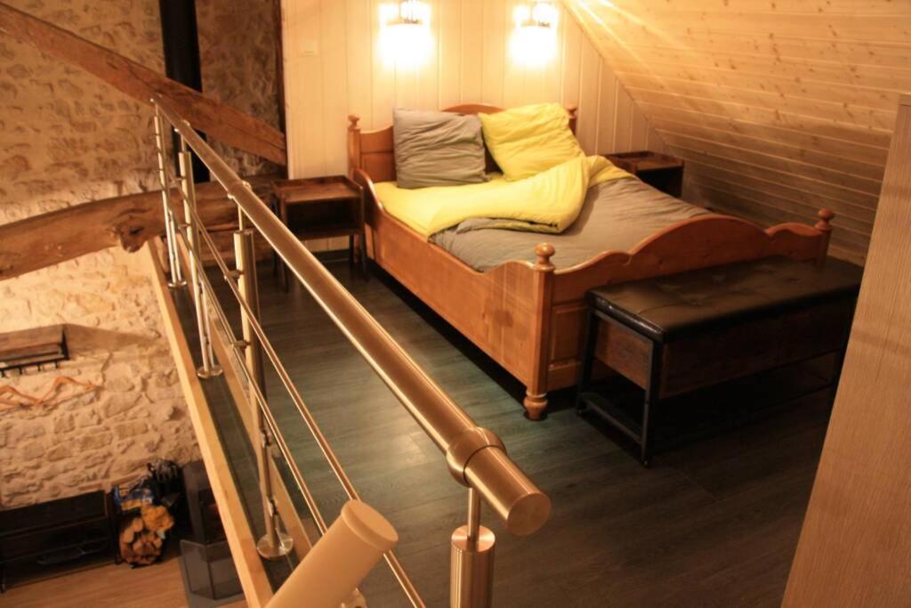 Le Portougais, chalet à Chanaz, la petite Venise savoyarde Esterno foto
